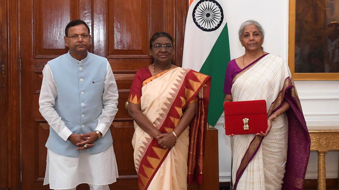 Finance Minister Meets President Murmu Ahead Of Budget Presentation