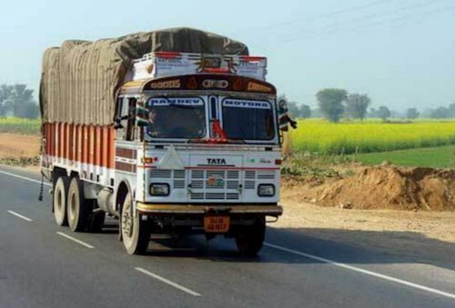 Govt frees movement of goods; assures RBI directive will be followed by all banks