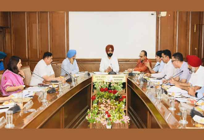 Punjab government announces Rs 300 cr worth incentives to promote EVs in state