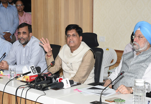 Commerce Minister launches Steel Import Monitoring System (SIMS)