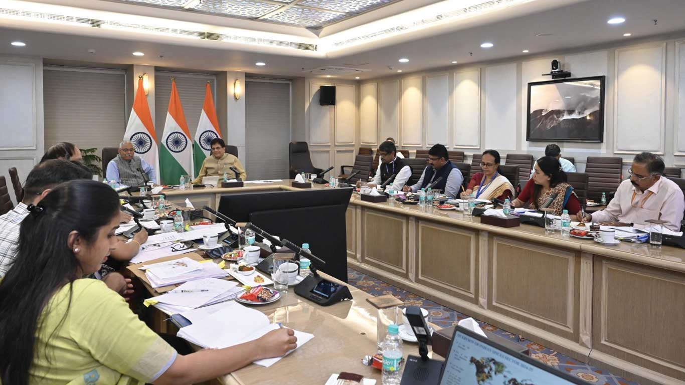 Piyush Goyal Reviews Plantation Boards, Calls For Export Diversification & Brand ‘India’ Push