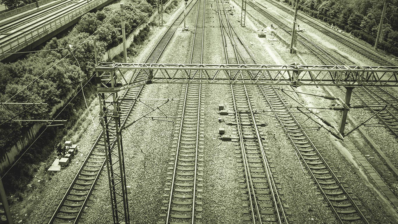  Cabinet Committee Approves Major Multitracking Projects to Boost Indian Railways Capacity