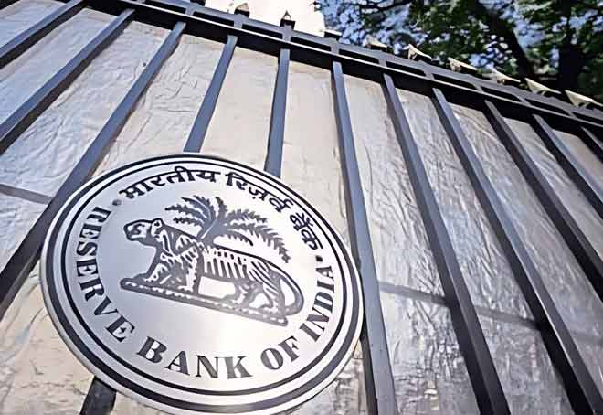 Demand in services and retail kept credit offtake robust in June: RBI