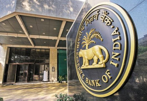 SC asks Centre, RBI to hold meeting this weekend to clarify position on waiver of interest on loan moratorium