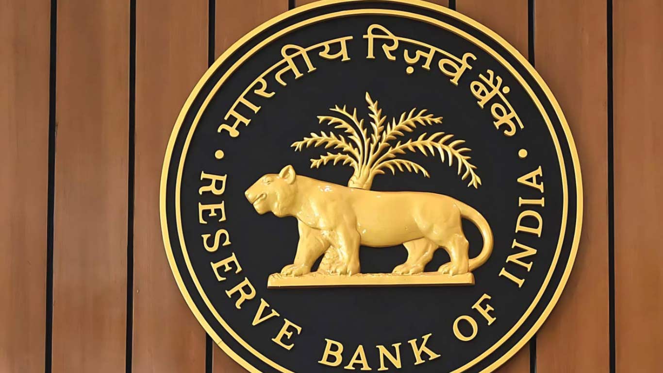RBI Steps In To Inject Rs. 1.5 Lakh Cr To Ensure  Liquidity