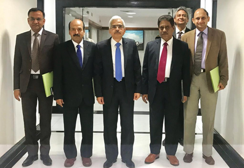 Experts welcome the cut in repo rate by RBI
