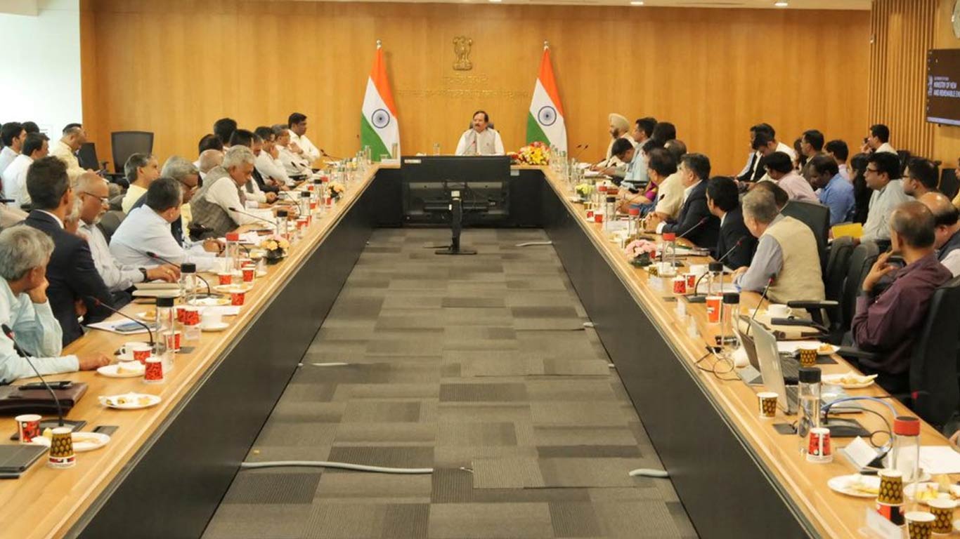 Government Engages Renewable Energy Industry In Policy Discussions