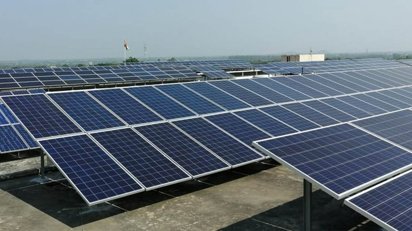 Axis Bank Rolls Out Collateral-Free Rooftop Solar Loans For MSMEs