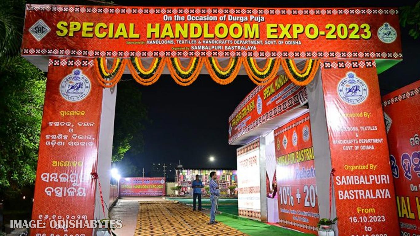Handloom & Handicrafts Expo Underway In Bhubaneswar Till Oct 31