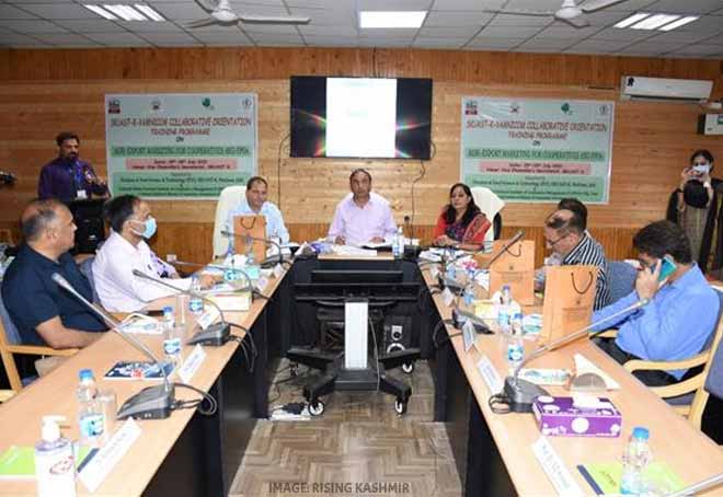 Agri export marketing training programme held for Cooperatives & FPOs in J&K
