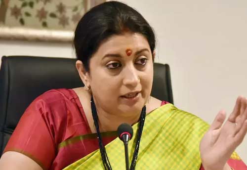 Smriti Irani urges traders to engage women in their e-commerce businesses