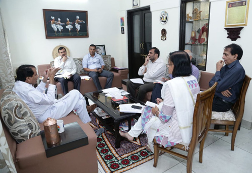 Prabhu reviews upcoming Agri Export Policy, Industrial Policy; discusses export promotion strategies with DGFT, Commerce Secy