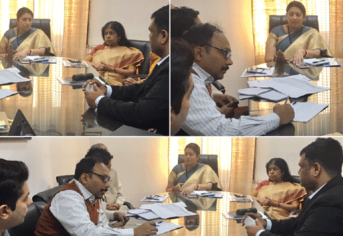 Smriti Irani reviews scheme to impart skill development training; stresses on more participation of MSMEs