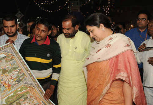 Stall allotment policy at Dilli Haat to be modified; allotment to be made to artisans from handicraft clusters: Irani