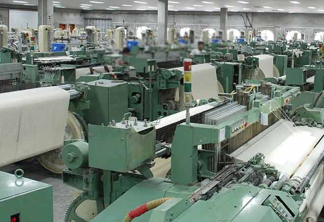 Surat textile units forced to extend Diwali vacations due to sluggish demand