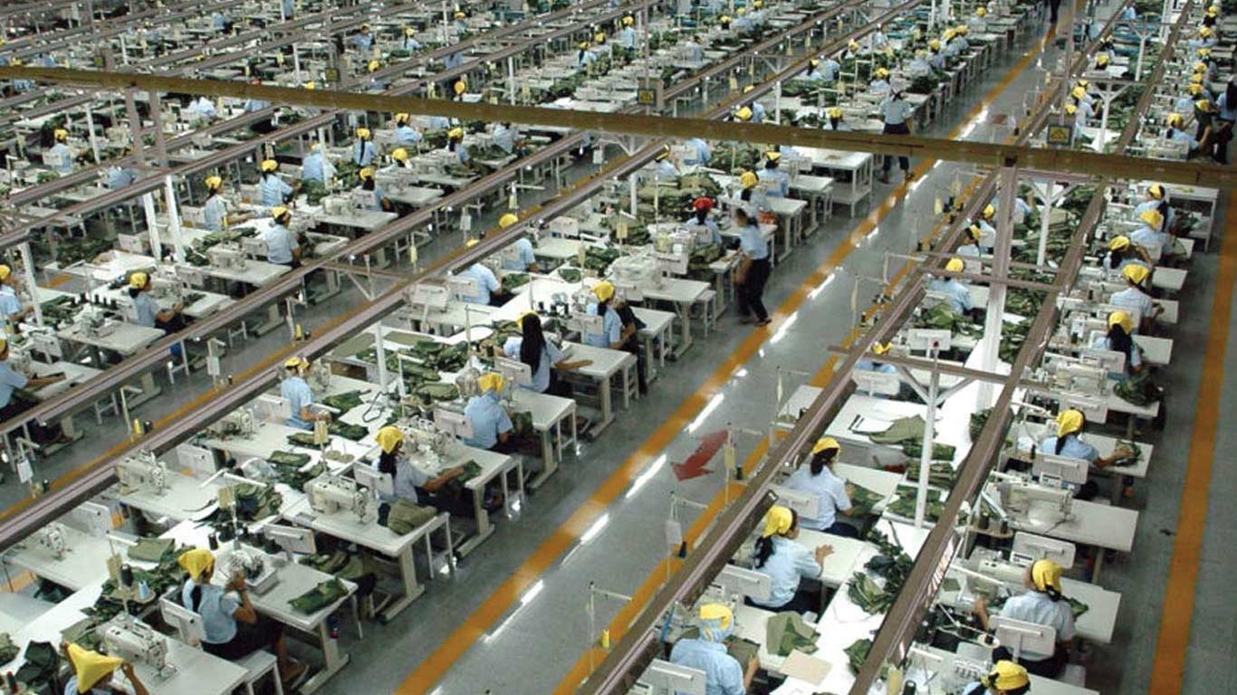 Karnataka’s Textile Industry Faces Short-Term Strain Amid U.S. Tariff Shock