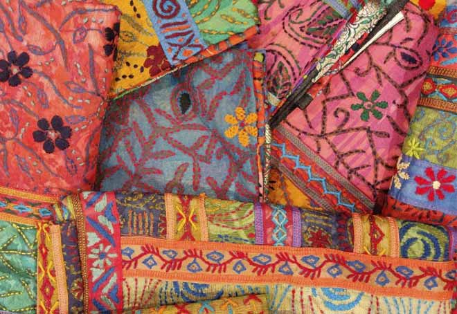 1000 artisans from 8 craft villages to join ‘Linking Textile with Tourism’ initiative