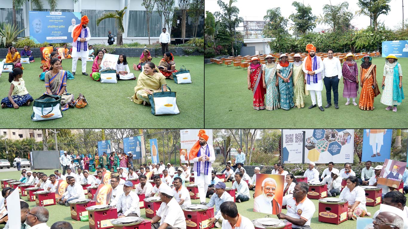Post Training KVIC Distributes Toolkits To Maharashtra Artisans
