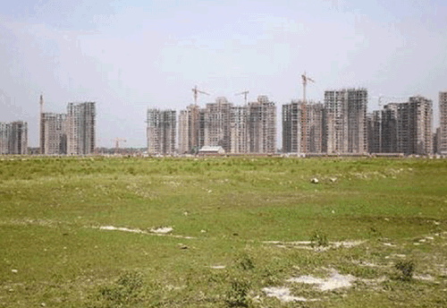 West Bengal Land Reforms (Amendment) Bill passed; allows use of lands of closed or partly-closed factories