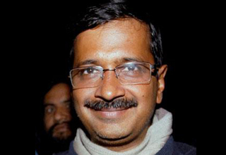 Kejriwal reaches out to India Inc, says not against private sector