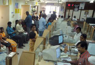 Bank employees to get salary hike, holidays on 2nd & 4th Saturdays