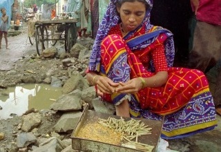 Reduce cess-exemption limit for beedi mfg to 5 lakh beedis: advisory committee