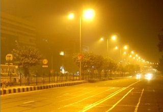 Close down old units and reduce power tariff; BSES to Delhi Govt