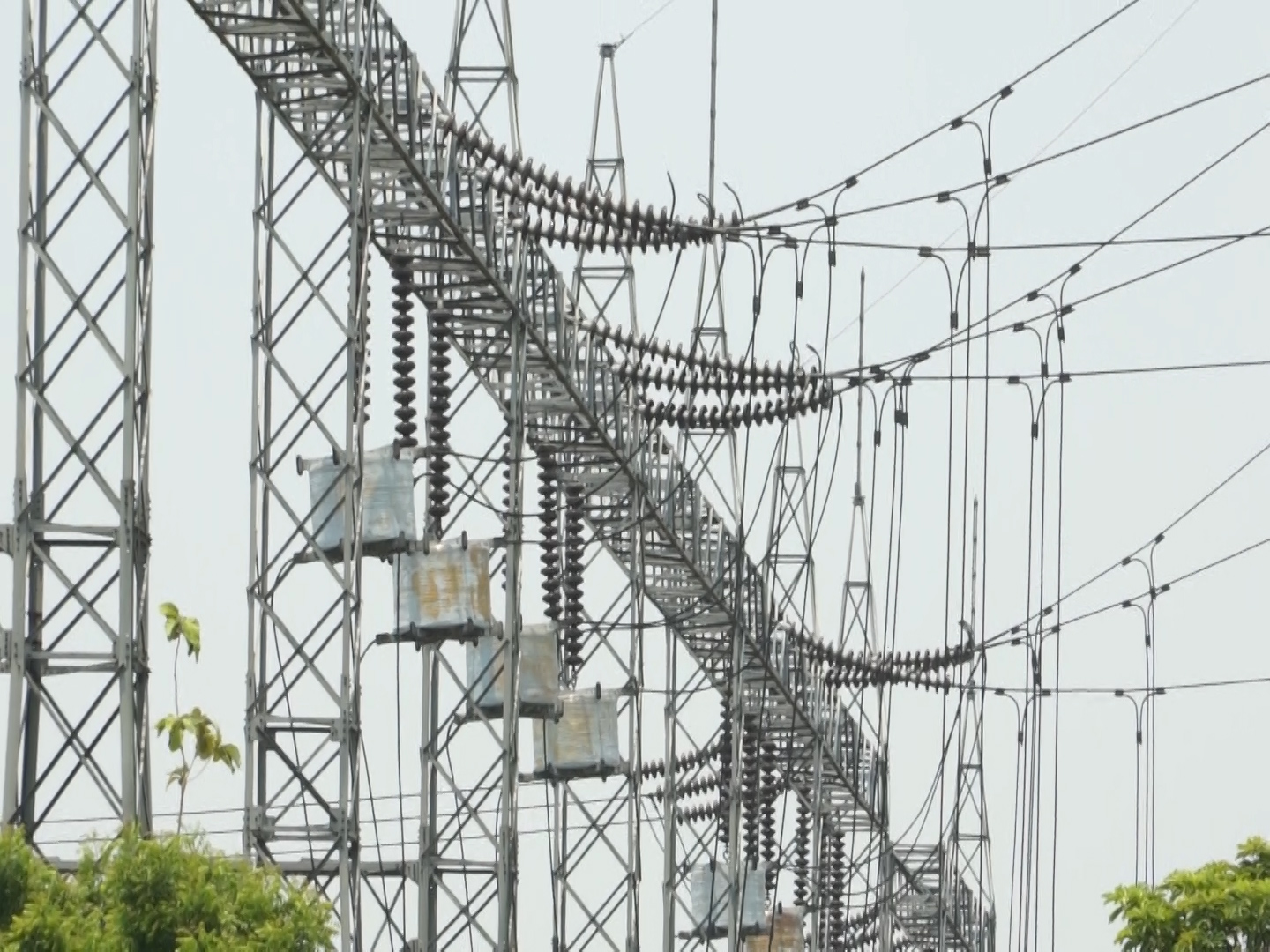 Almost 3,000 units hit by power strike in AP