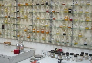 FRI to organise training-cum-workshop on essential oil, perfumery & aromatherapy