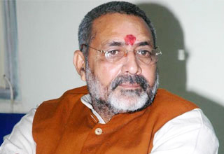 We are ready to develop clusters in Bihar, but state govt is not providing land: Giriraj Singh
