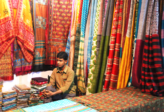 Maharashtra gets 1,331 projects worth Rs 12,000 cr under new textile policy