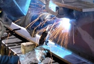 Modest growth in factory output during Oct: HSBC