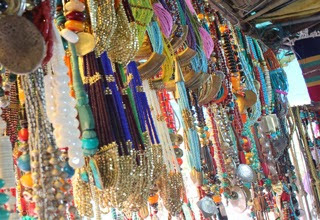 Labour oriented sectors like gems & jewellery, jute show significant fall in exports