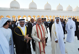 PM makes a strong pitch for investment in India at roundtable meeting with business leaders 