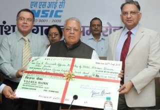 NSIC gives dividend cheque of Rs 15.19 cr for 2013-14 to govt