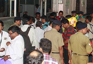 Timings for booking tatkal ticket staggered for AC and non AC Classes 
