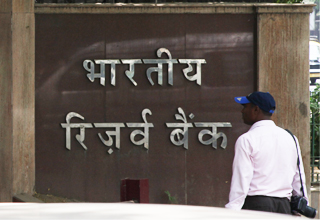 State Governments may borrow up to Rs. 1.05 crores in last quarter :RBI