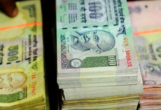 RBI should intervene regularly to keep check on rupee's value, say economists 