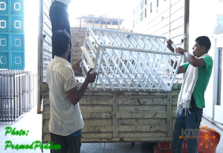Exports lose momentum in Feb; down 3.67% 