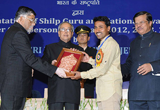 Concerted steps at various levels necessary to provide a fillip to handicrafts sector: Pranab Mukherjee