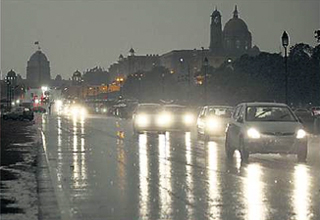 Delhi's storm results in big disruption in businesses; power cuts 