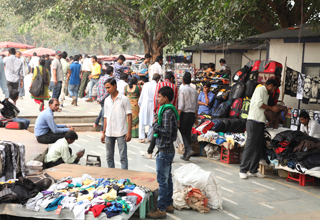 SC notice on footpath encroachment; street vendors may be affected 