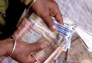 Global economic prospects to improve in 2015; India to scale up to 6.4%: WB